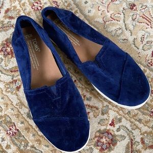 Toms slip on blue velvet shoes